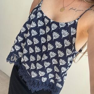 💕3 for $25💕 BB Dakota crop top